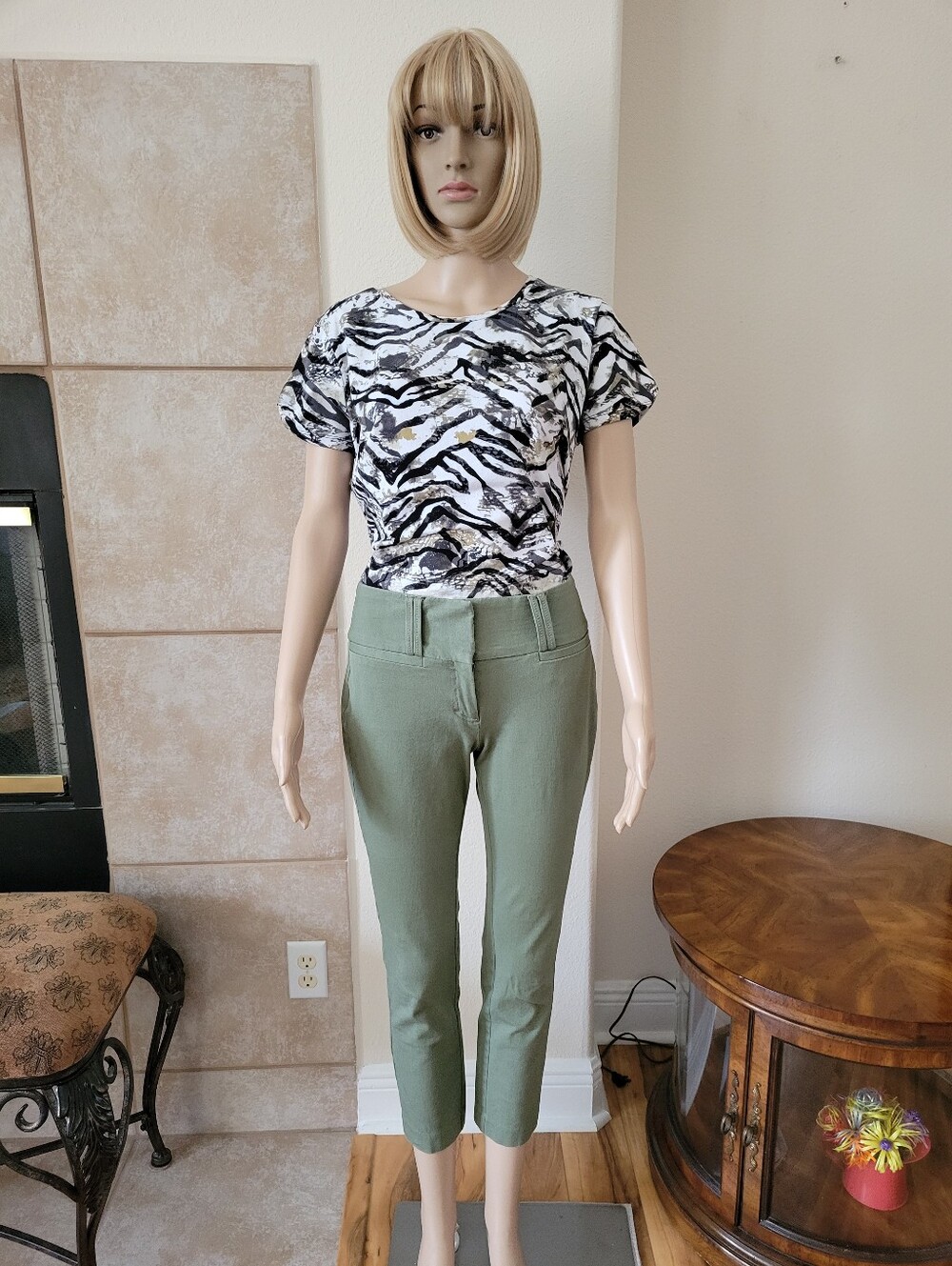 Candie’s Marilyn Ankle Pants Deep Lichen Green Olive Skinny Slim Fit Size 3 EUC